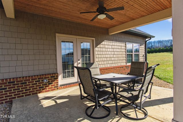 582 Brady Way, Jonesborough, TN 37659