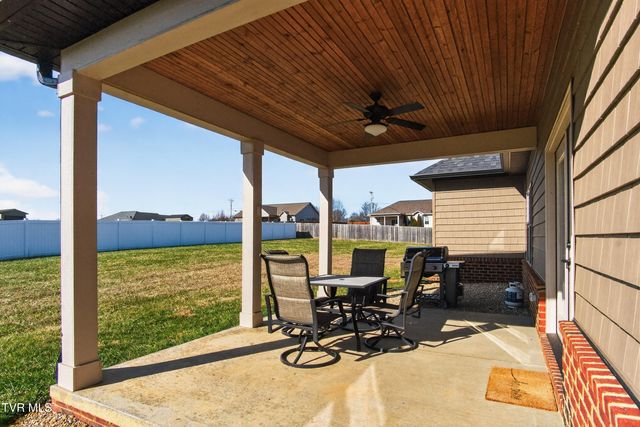 582 Brady Way, Jonesborough, TN 37659