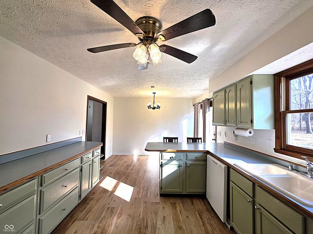 10261 N Rooker Road, Mooresville, IN 46158