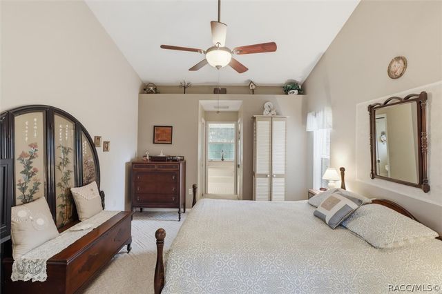 6130 N Whispering Oak Loop, Beverly Hills, FL 34465