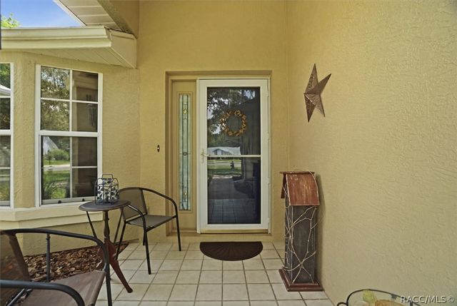 6130 N Whispering Oak Loop, Beverly Hills, FL 34465