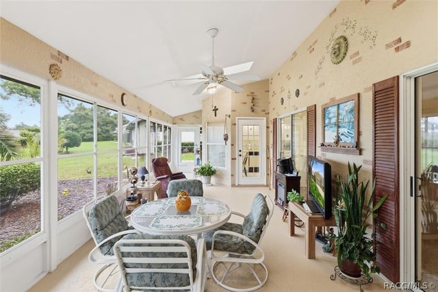 6130 N Whispering Oak Loop, Beverly Hills, FL 34465