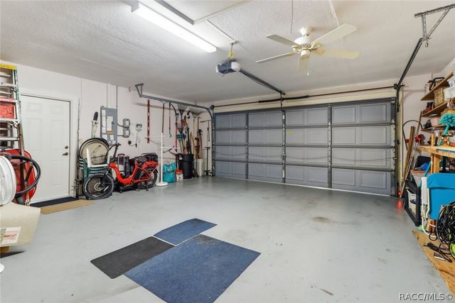 6130 N Whispering Oak Loop, Beverly Hills, FL 34465