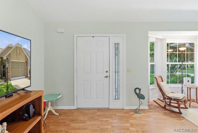 6130 N Whispering Oak Loop, Beverly Hills, FL 34465