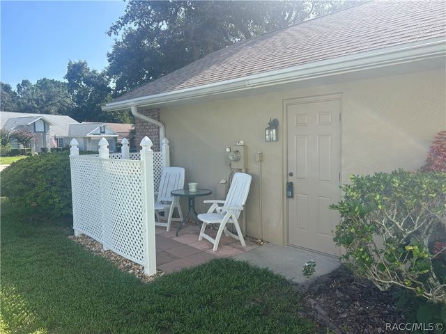 6130 N Whispering Oak Loop, Beverly Hills, FL 34465