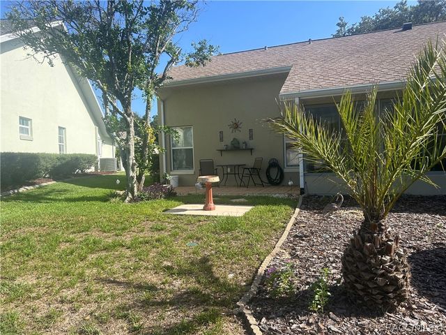 6130 N Whispering Oak Loop, Beverly Hills, FL 34465
