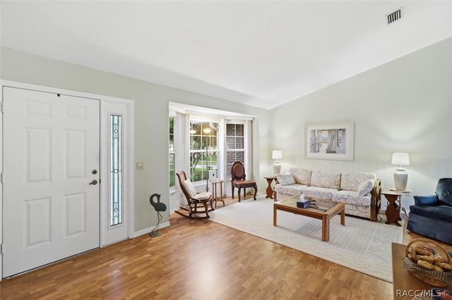 6130 N Whispering Oak Loop, Beverly Hills, FL 34465