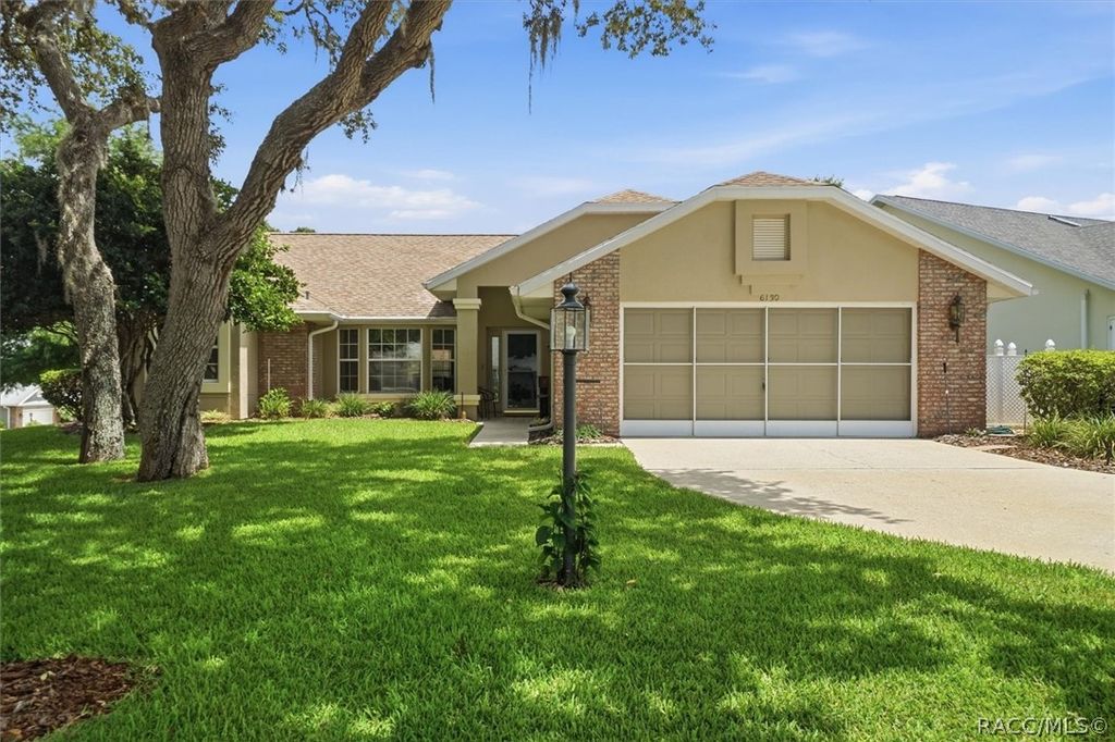 6130 N Whispering Oak Loop, Beverly Hills, FL 34465