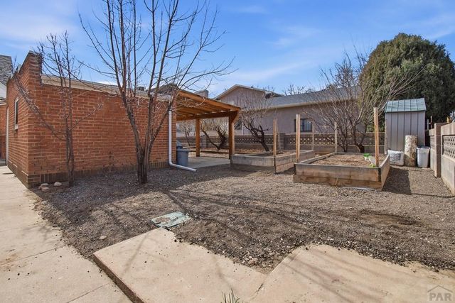 211 Dittmer Ave, Pueblo, CO 81004
