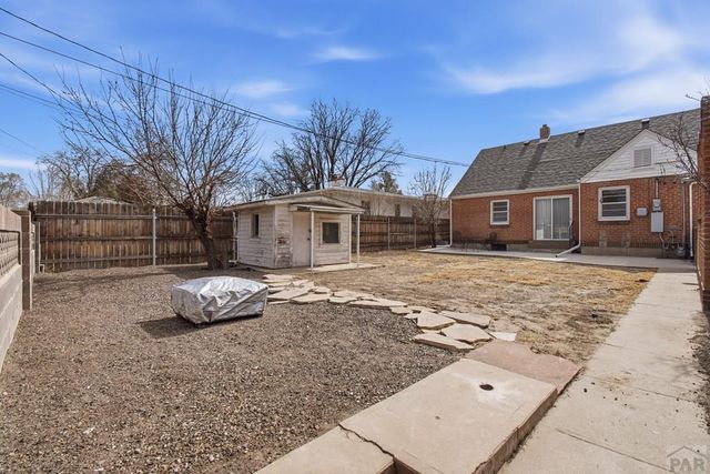 211 Dittmer Ave, Pueblo, CO 81004