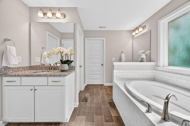 8004 Parker Mill Trail, Fuquay Varina, NC 27526