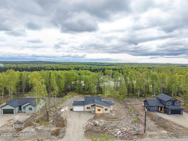 9462 W Palermo Circle, Wasilla, AK 99623