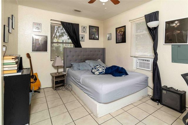 1142 7TH STREET NW, Largo, FL 33770