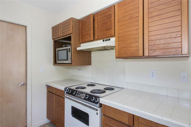 3020 DIVISION STREET, Oviedo, FL 32765