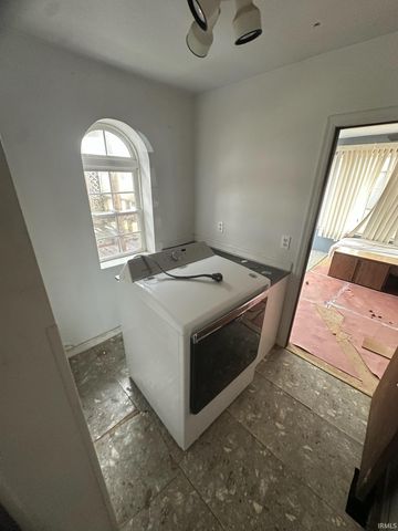 4701 S State Road 1, Redkey, IN 47373