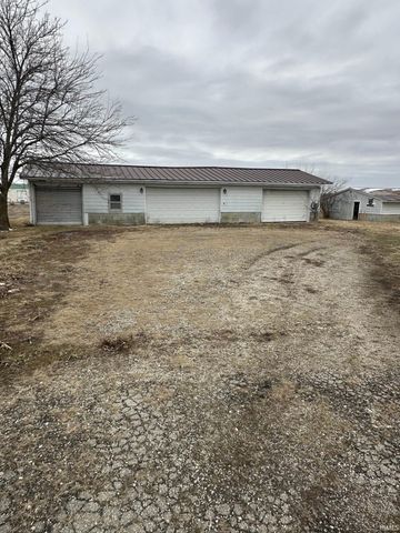 4701 S State Road 1, Redkey, IN 47373