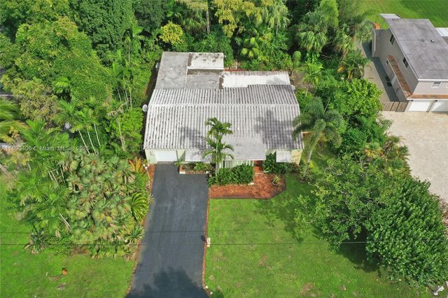 332 Bayberry Dr, Plantation, FL 33317
