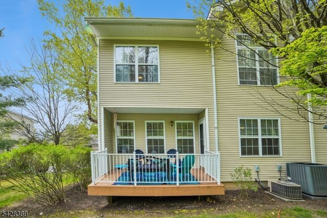 116 Wallace Ct, Green Brook Twp., NJ 08812