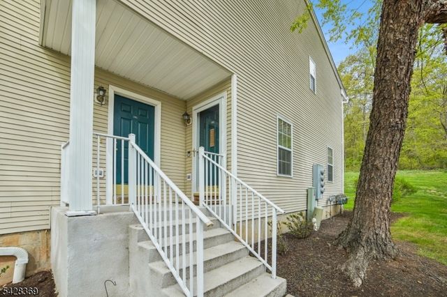 116 Wallace Ct, Green Brook Twp., NJ 08812
