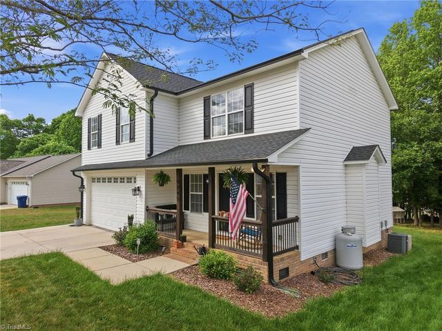 4245 Majestic Oaks Drive, Randleman, NC 27317