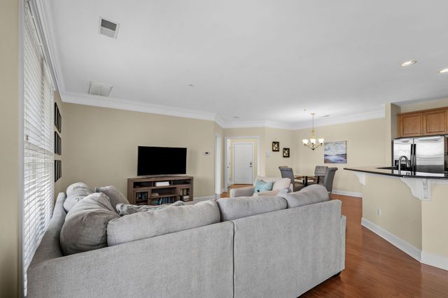 3102 W End Cir Apt 401, Nashville, TN 37203