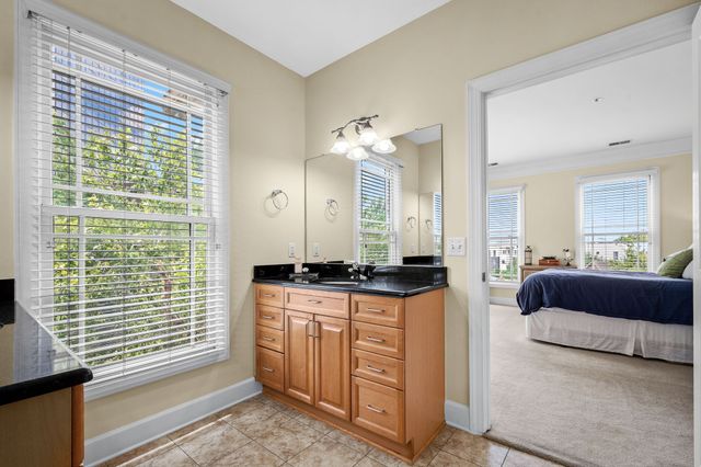 3102 W End Cir Apt 401, Nashville, TN 37203