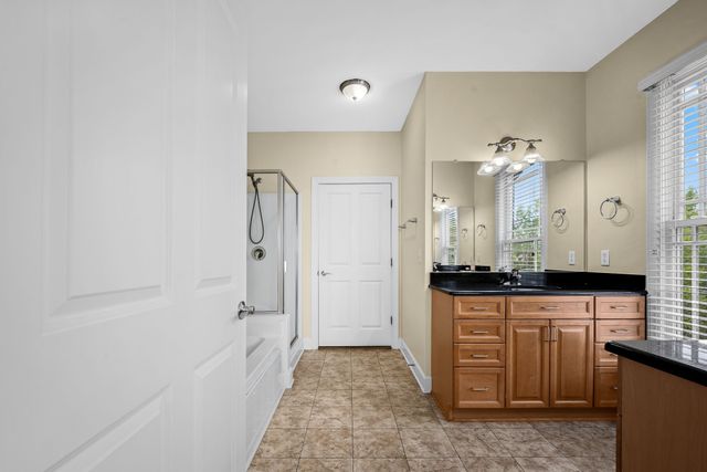 3102 W End Cir Apt 401, Nashville, TN 37203