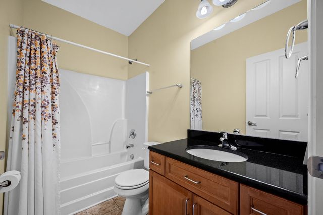 3102 W End Cir Apt 401, Nashville, TN 37203