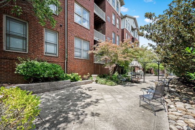3102 W End Cir Apt 401, Nashville, TN 37203