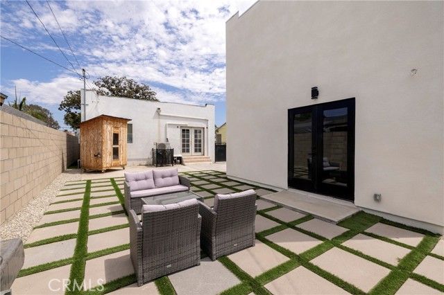 5447 Lime Avenue, Long Beach, CA 90805