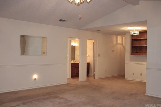 1201 E 42nd St., Texarkana, AR 71854