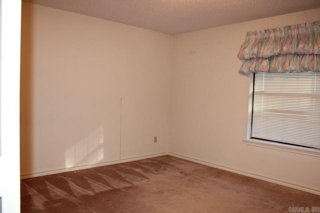 1201 E 42nd St., Texarkana, AR 71854