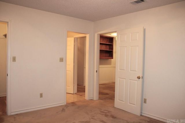 1201 E 42nd St., Texarkana, AR 71854