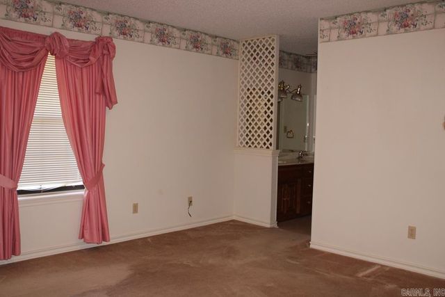 1201 E 42nd St., Texarkana, AR 71854