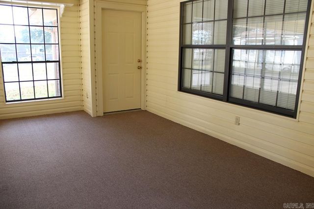 1201 E 42nd St., Texarkana, AR 71854