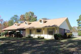 1201 E 42nd St., Texarkana, AR 71854