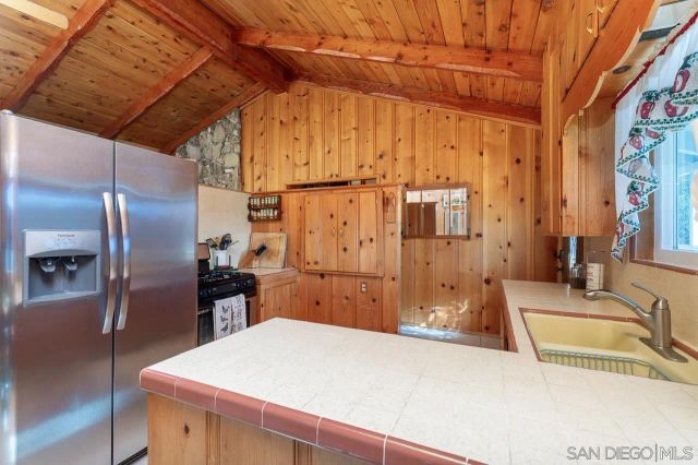 1679 Whispering Pines Drive, Julian, CA 92036