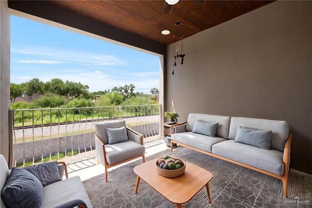 6844 N 4th Street, Mcallen, TX 78504