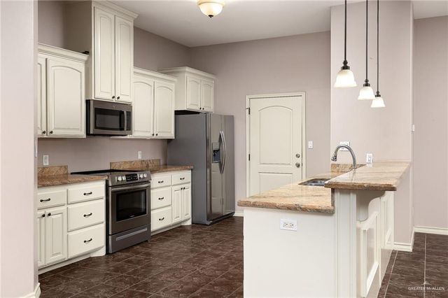 6844 N 4th Street, Mcallen, TX 78504