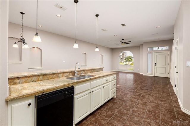 6844 N 4th Street, Mcallen, TX 78504