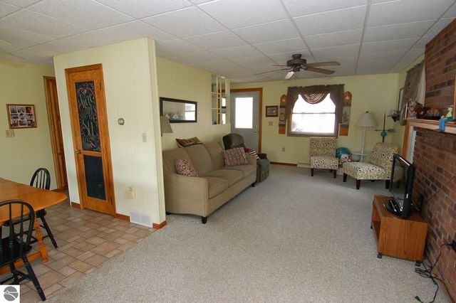 109 Franke Lane, Cadillac, MI 49601