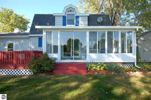 109 Franke Lane, Cadillac, MI 49601