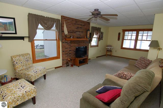 109 Franke Lane, Cadillac, MI 49601