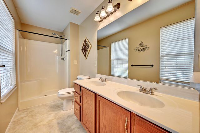 8500 Moonstone Court, Florence, KY 41042