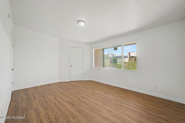 5880 S Del Moral Boulevard, Tucson, AZ 85706