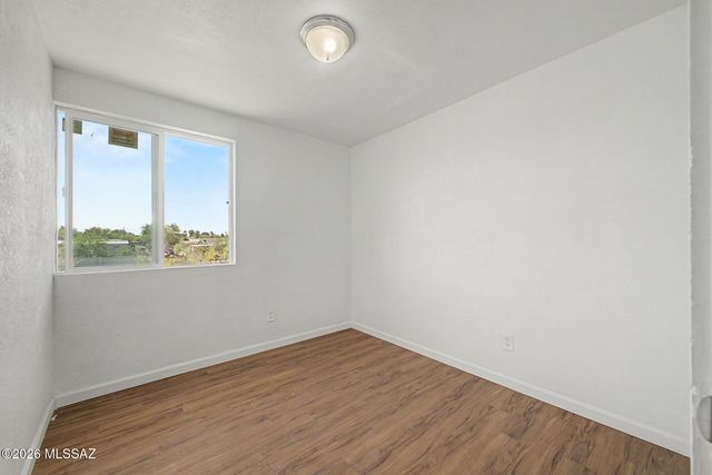 5880 S Del Moral Boulevard, Tucson, AZ 85706