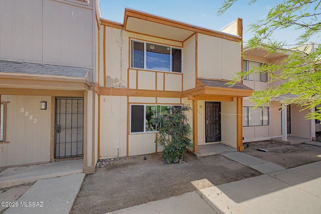 5880 S Del Moral Boulevard, Tucson, AZ 85706