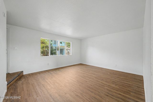 5880 S Del Moral Boulevard, Tucson, AZ 85706