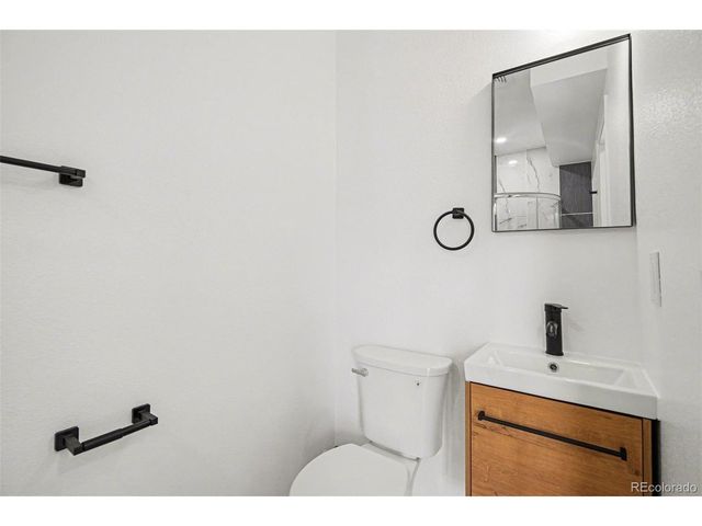 3200 S Federal Blvd 2-5, Denver, CO 80236