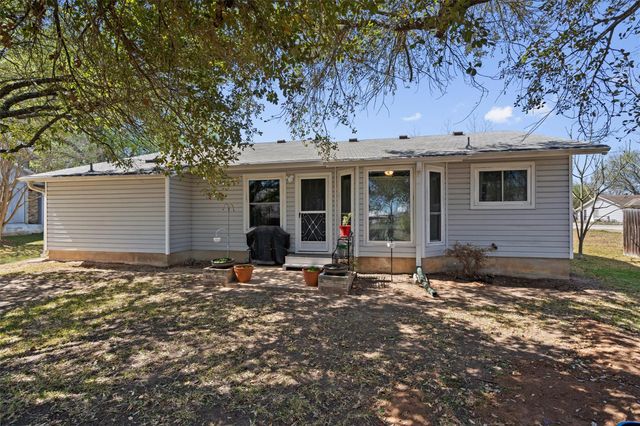 411 Bonita Vista DR, Buda, TX 78610